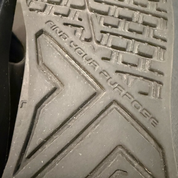 Black Telic Energy Sandals Unisex Activewear Beach Pool Resort Minimalist Relax - Picture 8 of 10